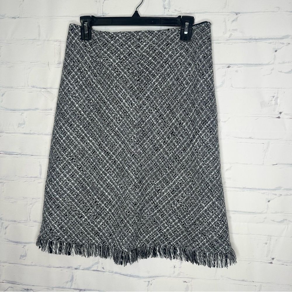 Apostrophe size 8 black & white skirt